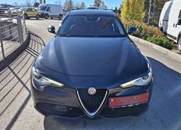 Zunanja slika - Alfa Romeo Giulia - 2.2 Multijet AUT. Q4 Veloce SLOVENSKO POREKLO - 2 - Predogledna slika