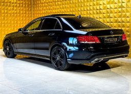 Zunanja slika - Mercedes-Benz E-Razred - E 220CDI AMG LINE-PANO.-GRETJE-NAVI.-F1 - 7 - Predogledna slika