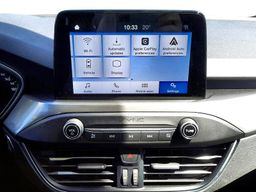 Zunanja slika - Ford Focus - Titanium 1.5 EcoBlue 120KM-RADAR-ZIMSKI PAKET - 8 - Predogledna slika