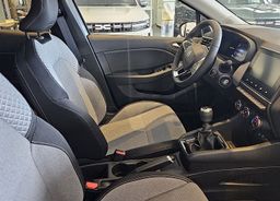 Zunanja slika - Renault Clio - 1.0 TCE 90 I FEEL SLOVENIA - 4 - Predogledna slika