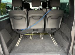 Zunanja slika - Mercedes-Benz V-Razred - V 250 d 4MATIC AVANTGARDE|1.LASTNIK|SLO|PANORAMA - 10 - Predogledna slika