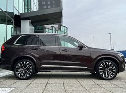 Zunanja slika - Volvo XC90 - B5 AWD Ultra Bright Avt. 7s AT AWD - 3 - Predogledna slika