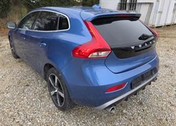 Zunanja slika - Volvo V40 - T3 A R-Design Polar+ FULLED•PANOR•GRETJE•KAMER•17C - 3 - Predogledna slika