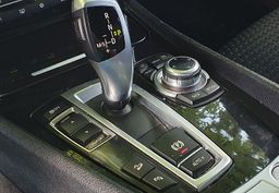 Zunanja slika - BMW serija 5 Gran Turismo: - 530d xDrive 245ks °OBNOVLJEN MOTOR° - 10 - Predogledna slika