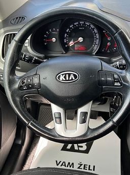 Zunanja slika - KIA Sportage - 1.7 CRDi+SLO+ALU+PDC+USB - 12 - Predogledna slika