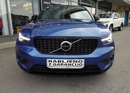 Zunanja slika - Volvo XC40 - D3 A AWD R-Design ODLIČNO OHRANJEN - 2 - Predogledna slika