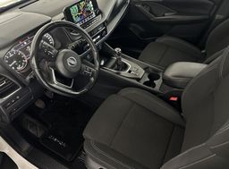 Notranja slika - Nissan Qashqai - CROSSOVER 1.3MHEV 140.NAVI.ACC.KAMERA.LED.BENCIN - 18 - Predogledna slika