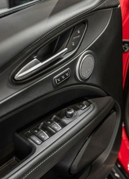 Zunanja slika - Alfa Romeo Stelvio - COMPETIZIONE-Q4-VIRTUAL-NAVI-KEYLESS-RADAR-HK-21C - 18 - Predogledna slika