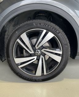 Zunanja slika - VW T-Roc - R LINE-RADAR-NAVIGACIJA-KAMERA-ALCANTARA-VIRTUAL - 8 - Predogledna slika