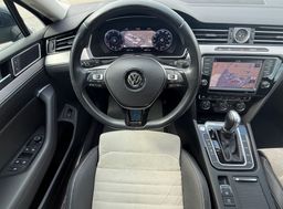 Zunanja slika - VW Passat - 2.0 TDI 4MOT avt. R-line-Virtual-Matrix-Kamera-F1 - 11 - Predogledna slika