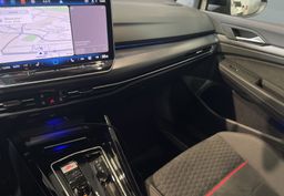 Zunanja slika - VW Golf - GTI-HEADUP-PANO-NAVI-GRETJE-LED-LANE-HARMAN KARDON - 10 - Predogledna slika