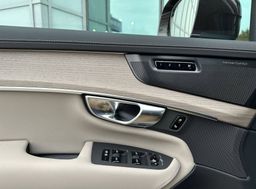 Zunanja slika - Volvo XC90 - B5 AWD Ultra Bright Avt. 7s AT AWD - 13 - Predogledna slika