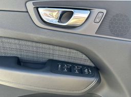 Zunanja slika - Volvo XC60 - T6 AWD Recharge Twin Engine Core Avt. - 12 - Predogledna slika