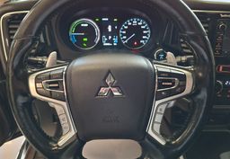 Zunanja slika - Mitsubishi Outlander - PHEV 4WD 2.0 Instyle Navi+ Avt.-SLO-ODLIČEN- - 12 - Predogledna slika