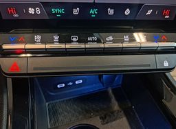 Zunanja slika - Renault Austral - 1.2 HEV 200 E-TECH ICONIC ALPINE +1 LETO JAMSTVA - 17 - Predogledna slika