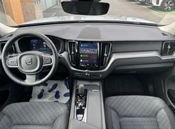 Zunanja slika - Volvo XC60 - B5P AWD Core KAMERA-ACC-KEYLESS - 8 - Predogledna slika