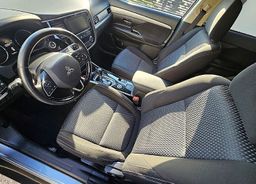 Zunanja slika - Mitsubishi Outlander - 2.2 DI-D -AUT-4WD INSTYLE+ 7 sed.-LED NAVI-KAMERA- - 7 - Predogledna slika