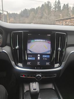 Notranja slika - Volvo V60 - D3 Momentum Avt. - 6 - Predogledna slika