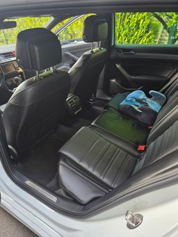 Notranja slika - VW Passat - Variant 2,0 TDI BMT Highline - 8 - Predogledna slika