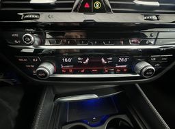 Zunanja slika - BMW Serija 5 - Touring: BMW 5 Touring  530 i xDrive M Sport 2.0 185 KW - 16 - Predogledna slika