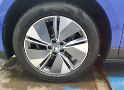 Zunanja slika - Škoda Enyaq - IV 132kW.KAMERA.KLJUKA.LED.NAVI.GRE.SED-3000 SUBVENCI - 5 - Predogledna slika