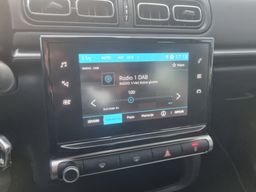 Zunanja slika - Citroën C3 - C-Series 1.2PT - SAMO 23.648KM - POTRJENA SERVISNA - 11 - Predogledna slika