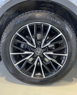 Zunanja slika - Toyota C-HR - KEYLESS-KAMERA-RADAR-LANE-PARK SENZORJI-GRETJE SED - 6 - Predogledna slika