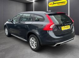Zunanja slika - Volvo V60 Cross Country - D3 Cross Country 2.0 TD AUT. LED NAVI TEMP PDC - 5 - Predogledna slika