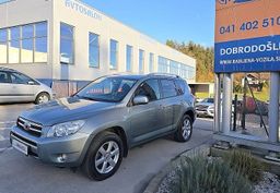 Zunanja slika - Toyota RAV4 - 2.2 D-4D 4WD ExecutiveTOOP STANJE  BREZ RJE... - 3 - Predogledna slika