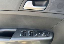 Zunanja slika - KIA Sportage - 2WD 1.6 CRDI EX Fresh LED ISG - 12 - Predogledna slika