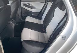 Zunanja slika - Hyundai i30 Wagon - 1.6 CRDI 110 PREMIUM SLOVENSKO POREKLO... - 3 - Predogledna slika