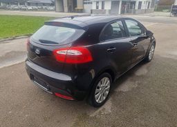 Zunanja slika - KIA Rio - 1.2i CVVT  85KM  EX Urban - 4 - Predogledna slika