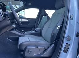 Zunanja slika - Volvo XC40 - B3 P Core AT DCT - 10 - Predogledna slika