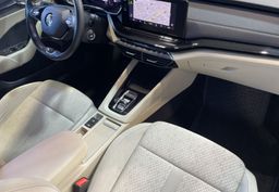 Zunanja slika - Škoda Octavia - VIRTUAL-NAVIGACIJA-LANE-RADAR-LED-DSG-ALU-KEYLESS - 12 - Predogledna slika