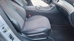Notranja slika - Mercedes-Benz E-Razred - E 220 d T AMG Line Avt. - 6 - Predogledna slika