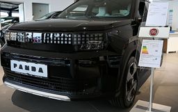 Zunanja slika - Fiat Grande Panda - 44 kWh + 4 ZIMSKE GUME - 2 - Predogledna slika