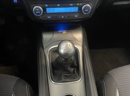 Zunanja slika - Toyota Avensis - 2.0 D-4D Luna XSENON.NAVI.2XPDC. - 9 - Predogledna slika