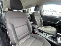 Notranja slika - VW Golf - Variant 1,6 TDI BMT Comfortline DSG - 12 - Predogledna slika