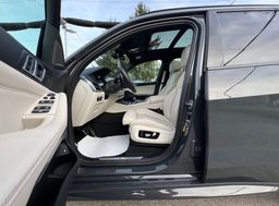 Zunanja slika - BMW X5 - serija : xDrive45e M SPORT LASER ACC PANO HEADuP ALU22 - 15 - Predogledna slika