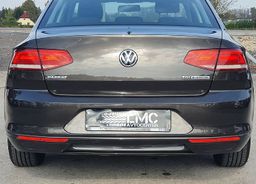 Zunanja slika - VW Passat - 1.6 TDI 120ks °NAVIGACIJA° °2x PDC° °TEMPOMAT° - 6 - Predogledna slika