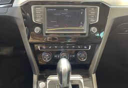 Zunanja slika - VW Passat - Variant 2.0TDI-HIGHLINE-NAVIGACIJA-RADAR-KAMERA-ALCANTARA - 13 - Predogledna slika