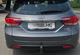 Zunanja slika - Hyundai i40 - Wagon 1.7 CRDi 116ks °LED° °KAMERA° °17-COL° - 6 - Predogledna slika