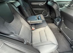 Zunanja slika - Volvo V90 - D3 A AWD Kinetic-Virtual-Full led-Velik servis... - 16 - Predogledna slika