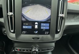 Zunanja slika - Volvo XC40 - D3 AWD Momentum Avt. KAMERA.NAVI.ALU.4X4.TOP - 13 - Predogledna slika