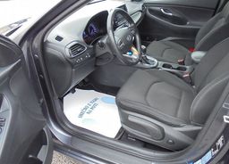 Zunanja slika - Hyundai i30 Wagon - 1.4 T-GDI STYLE°Multimedija°DAB°PLUS°RG°1.LASTNIK - 6 - Predogledna slika