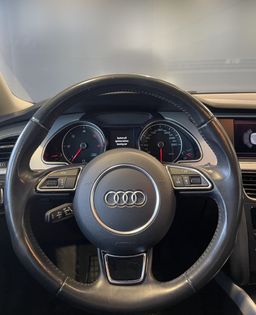 Zunanja slika - Audi A5 - Sportback PANO-QUATTRO-KEYLESS-NAVI-GRETJE SED-TEMPOMAT-LED - 16 - Predogledna slika