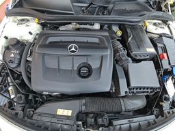 Notranja slika - Mercedes-Benz A-Razred - A 180 CDI Style - 12 - Predogledna slika