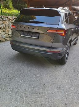 Zunanja slika - Škoda Karoq - STYLE | 1.5 TSI| SLO | 1.LASTNIK - 2 - Predogledna slika