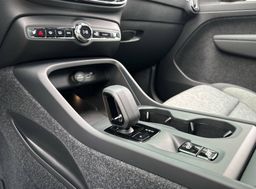 Zunanja slika - Volvo XC40 - B3 P Core AT DCT - 19 - Predogledna slika