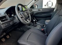 Zunanja slika - KG Mobility Musso - 2.2  Grand 2.2 XDi Venture + 4WD M T - 7 - Predogledna slika